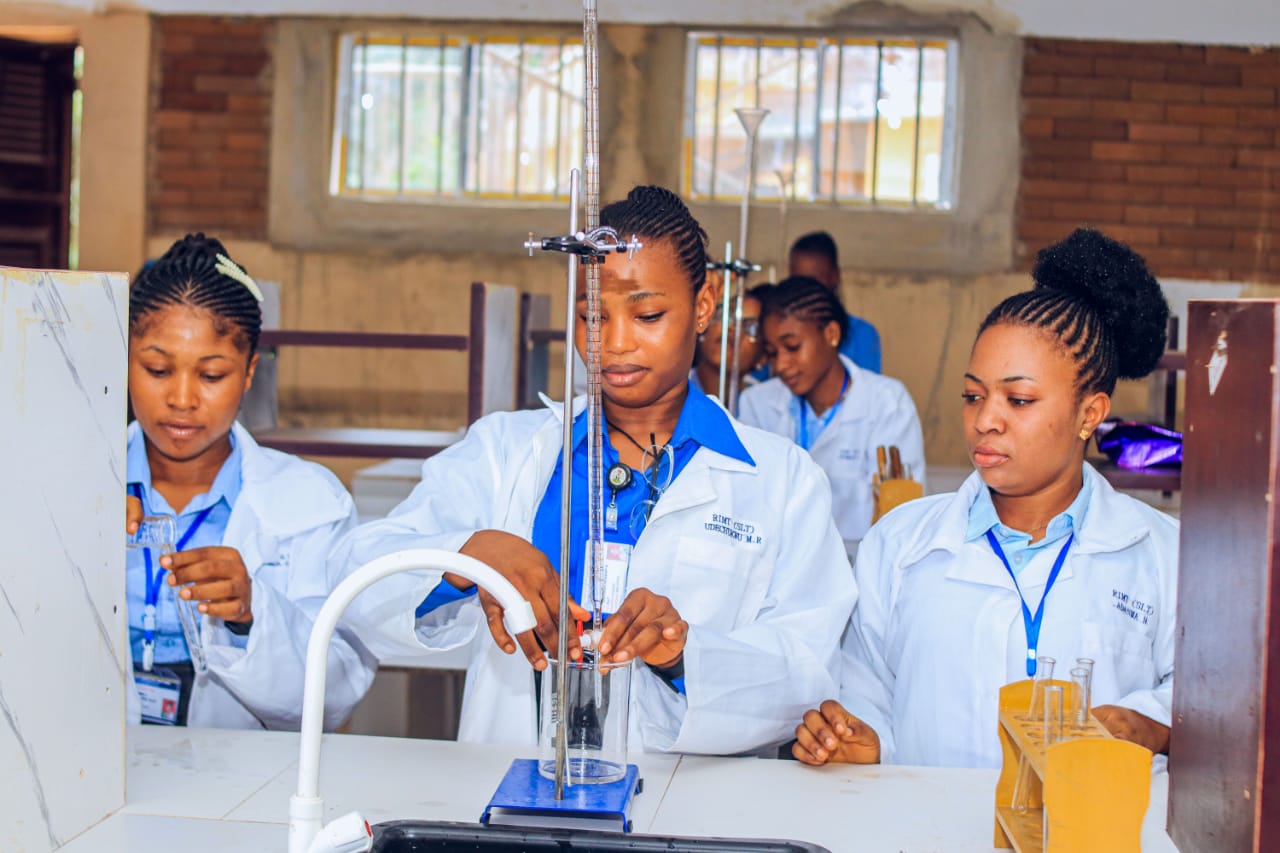 Chemistry_Laboratory_2